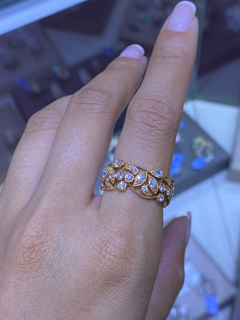 14K Gold Art Deco Flower Diamond Band