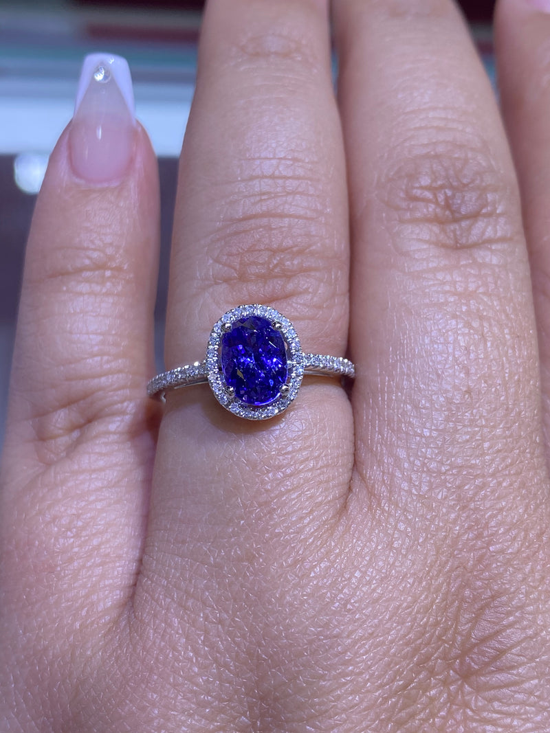 14K Gold Oval Tanzanite Band
