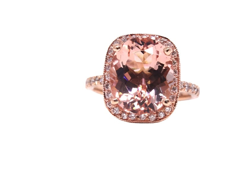 Oval Shape Morganite Engagement Ring