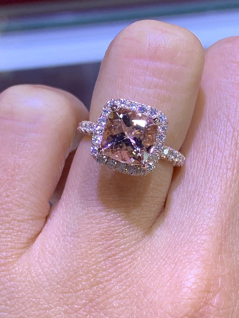 Morganite Rings Collection Featuring Stunning Morganite Engagement Ring ...