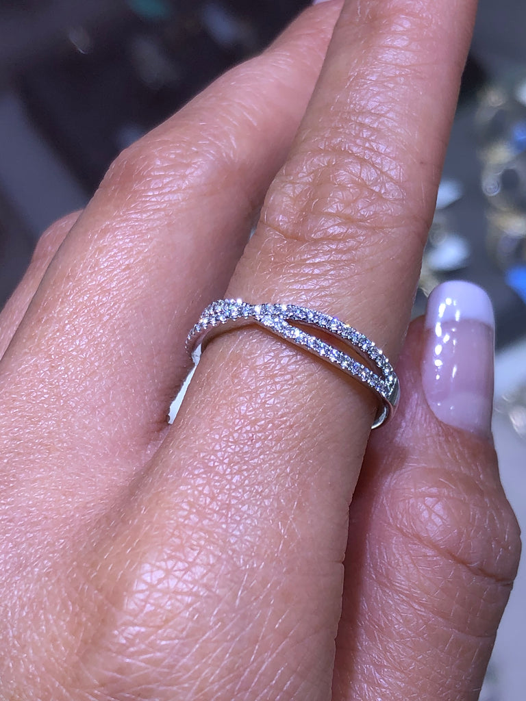 14K Gold Criss Cross Diamond Ring David s House of Diamonds